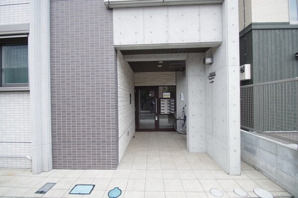 エントランス(★見学希望等はタウンハウジング中央林間店までお気軽に♪★)