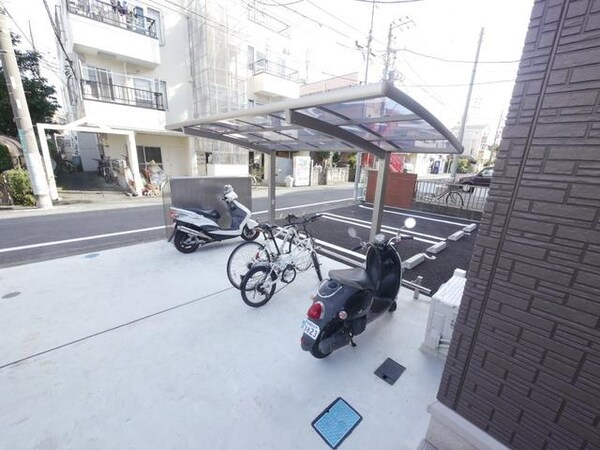 共有部分(★敷地内屋根付き駐輪場です★)