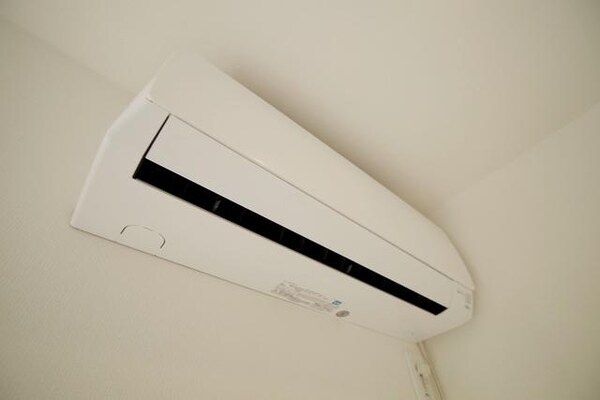 設備(★　エアコン付きで快適です　★)