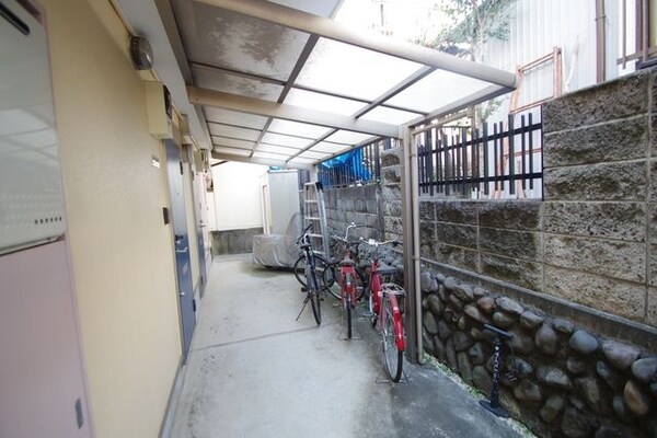 共有部分(★雨が降っても安心の屋根付き駐輪場★)
