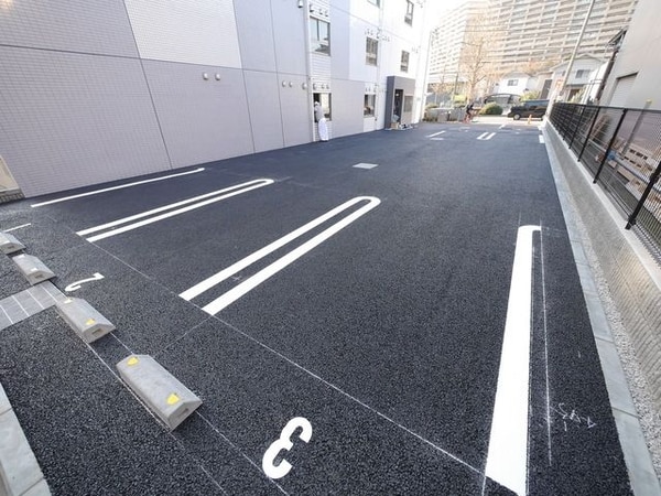 駐車場(★駐車場★)