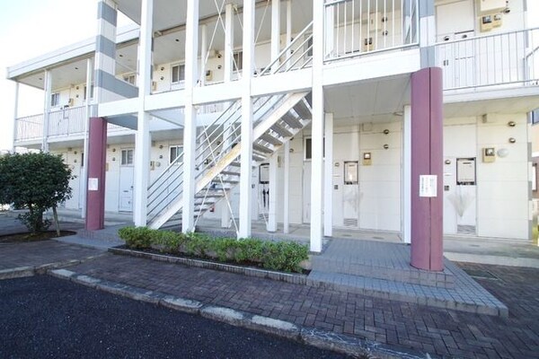 エントランス(★お部屋探しはタウンハウジング稲田堤店まで★)