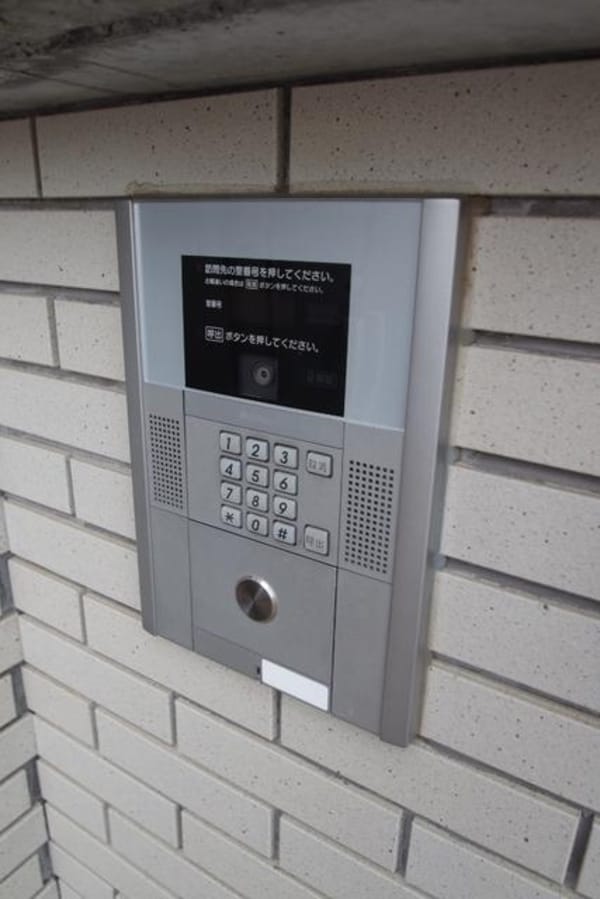 エントランス(★お部屋探しはタウンハウジング稲田堤店まで★)