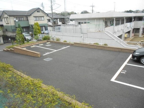 駐車場(★お部屋探しはタウンハウジング稲田堤店まで★)