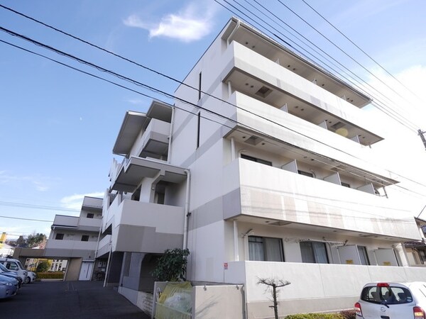 外観(☆全51世帯の大型マンション☆各部屋リフォーム☆ネット無料…)