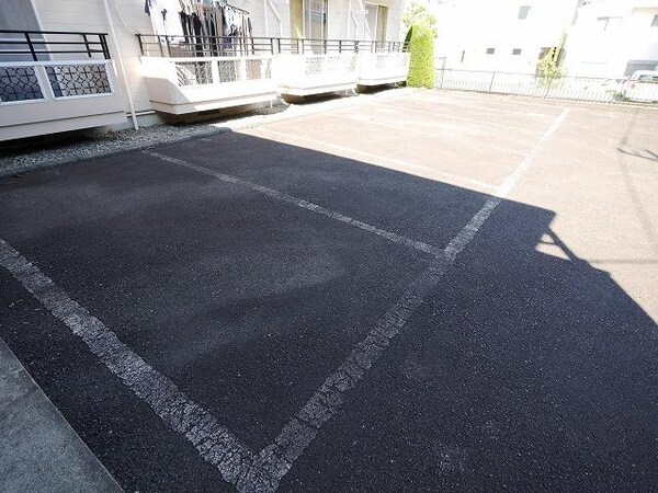 駐車場(★お部屋探しは、タウンハウジング多摩センター店へ★)