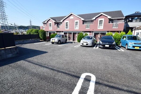 駐車場(★敷地内に駐車場もあります★)