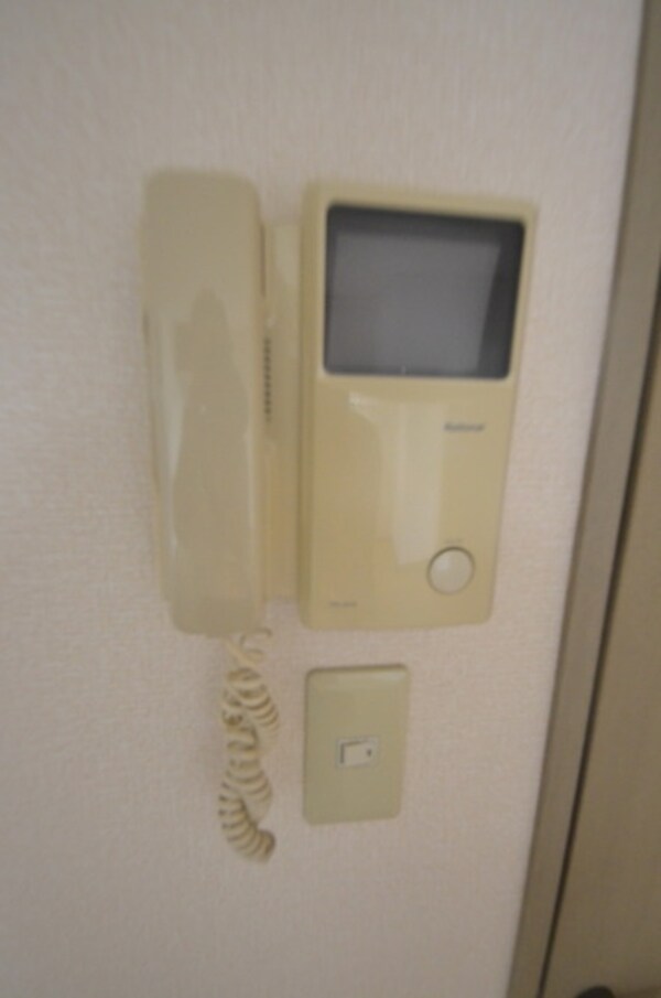設備(☆安心のモニター付きドアホンです☆)