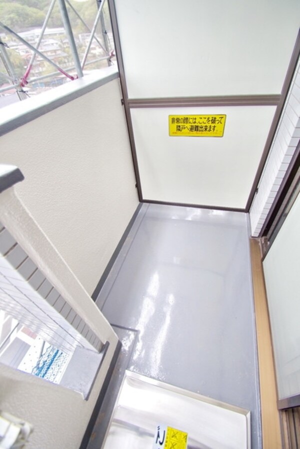 バルコニー(★お問い合わせはタウンハウジング聖蹟桜ヶ丘店まで★)