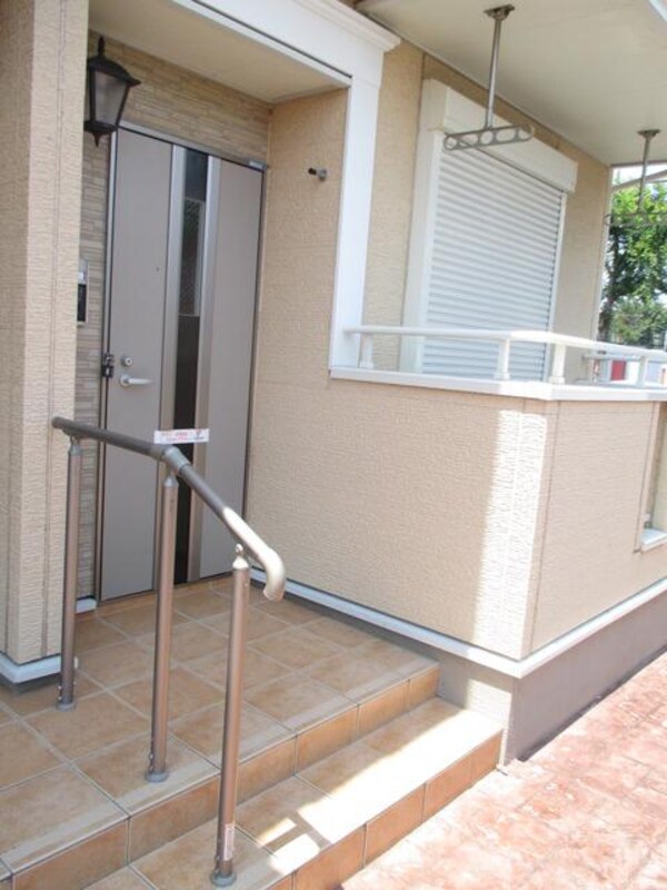エントランス(★お部屋探しは、タウンハウジング多摩センター店へ★)