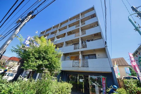 外観(★重厚な鉄筋コンクリート造です★)