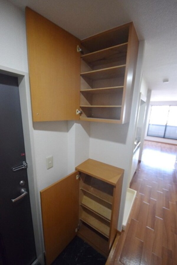 玄関(★お部屋探しは株式会社タウンハウジング東京まで★)