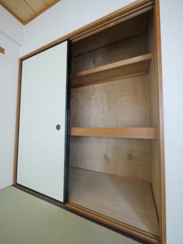 設備(★和室の押入です★)