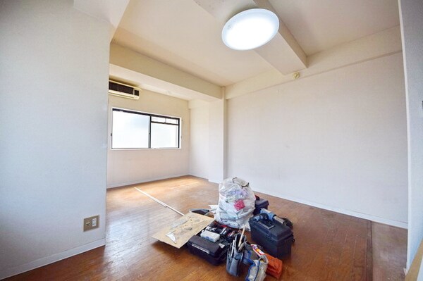 リビング・居室(同建物別タイプ別号室参考写真)
