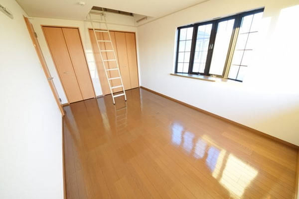 その他室内・内装(★窓が多いお部屋です★)