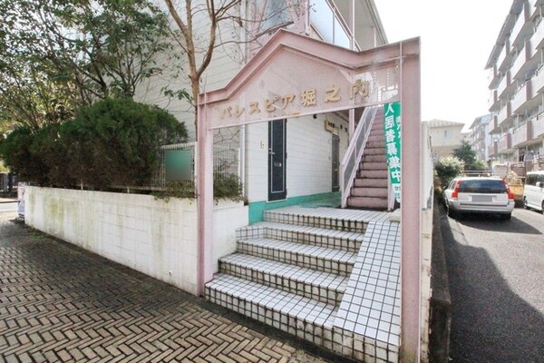 エントランス(★お部屋探しは、タウンハウジング多摩センター店へ★)
