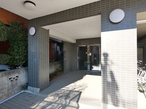 エントランス(★お部屋探しは、タウンハウジング多摩センター店へ★)