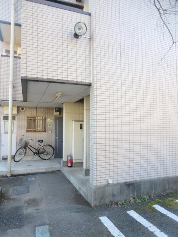エントランス(★お部屋探しは、タウンハウジング多摩センター店へ★)