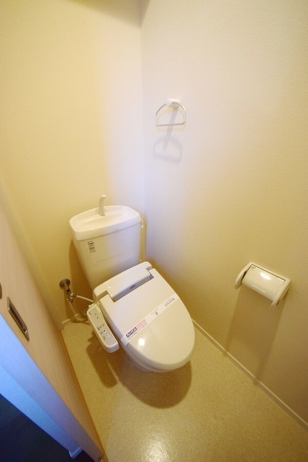 トイレ(★シャワー付きトイレです★)