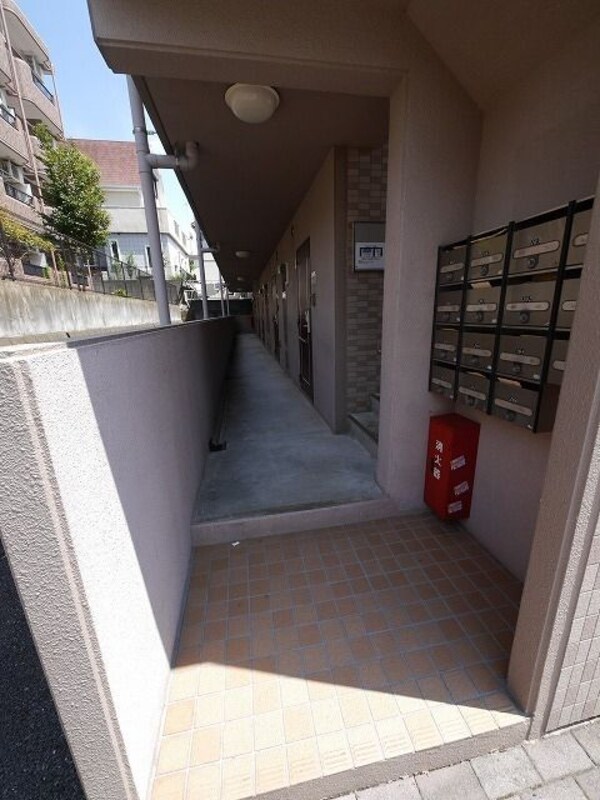 エントランス(★お部屋探しは、タウンハウジング多摩センター店へ★)