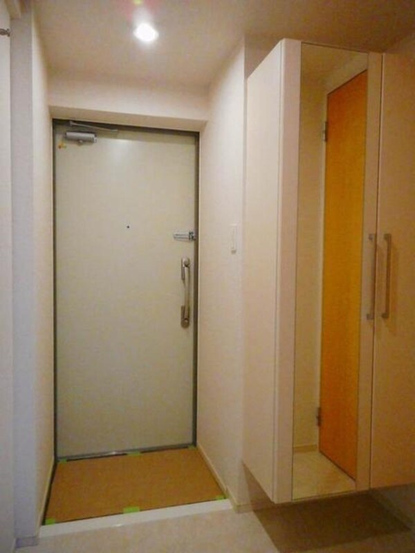 玄関(★お部屋探しは株式会社タウンハウジング東京まで★)