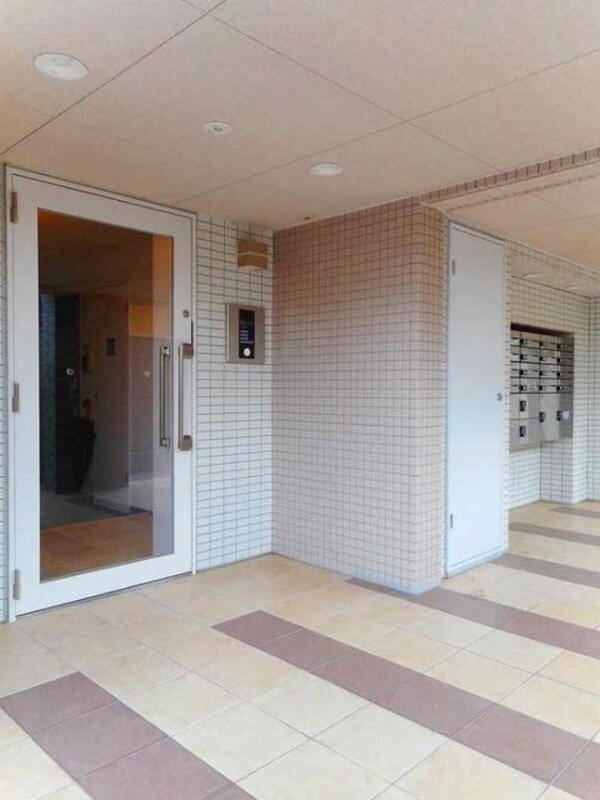 エントランス(★お部屋探しは株式会社タウンハウジング東京まで★)