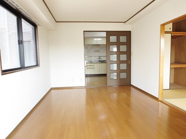 リビング・居室(★お部屋探しはタウンハウジング稲田堤店まで★)