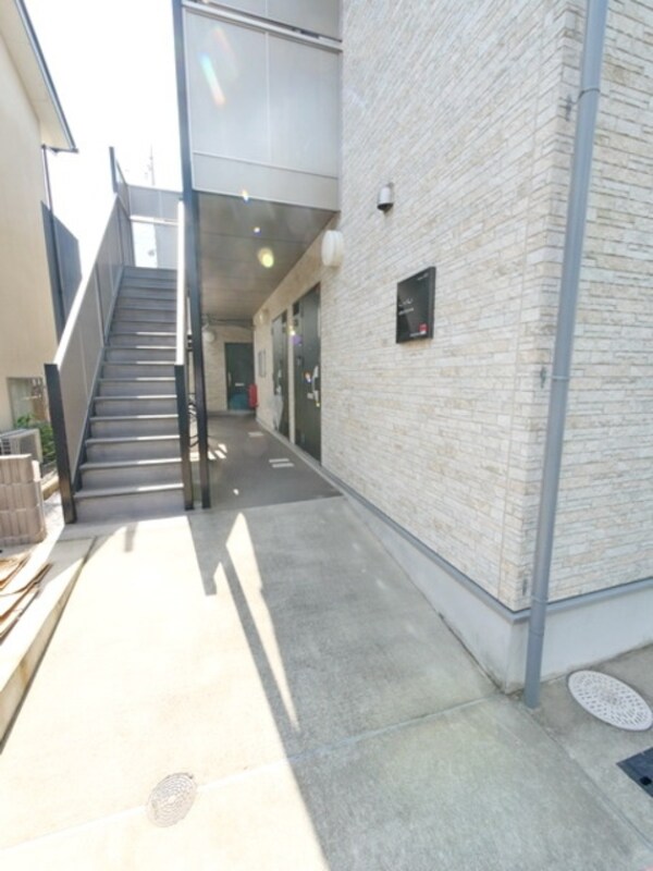 エントランス(★お部屋探しはタウンハウジング稲田堤店まで★)