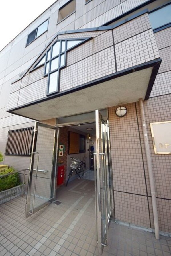 エントランス(★お部屋探しは、タウンハウジング多摩センター店へ★)