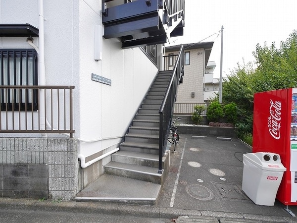 エントランス(★お部屋探しは株式会社タウンハウジング東京まで★)