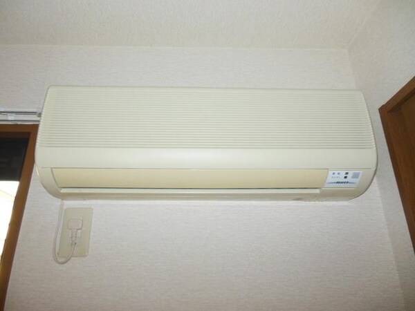 その他(★備え付けのエアコンです★)