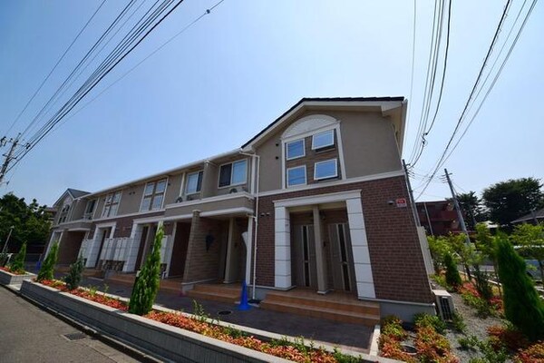 外観(★高幡不動駅近くでお買い物も便利です★)