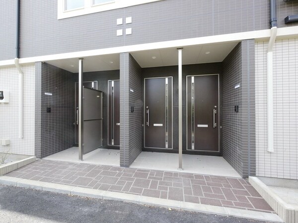 エントランス(★お部屋探しは、タウンハウジング多摩センター店へ★)