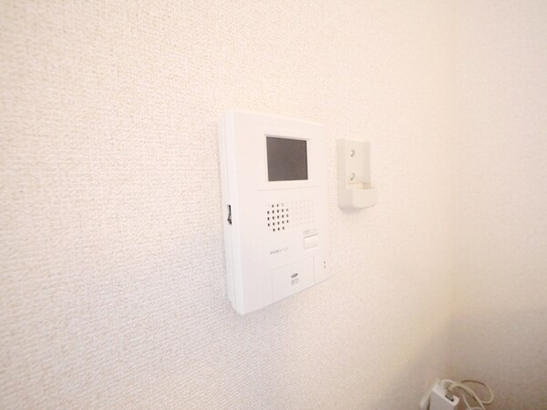 設備(★モニター付きのドアホンです★)