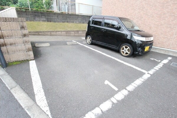 駐車場(★駐車場★)