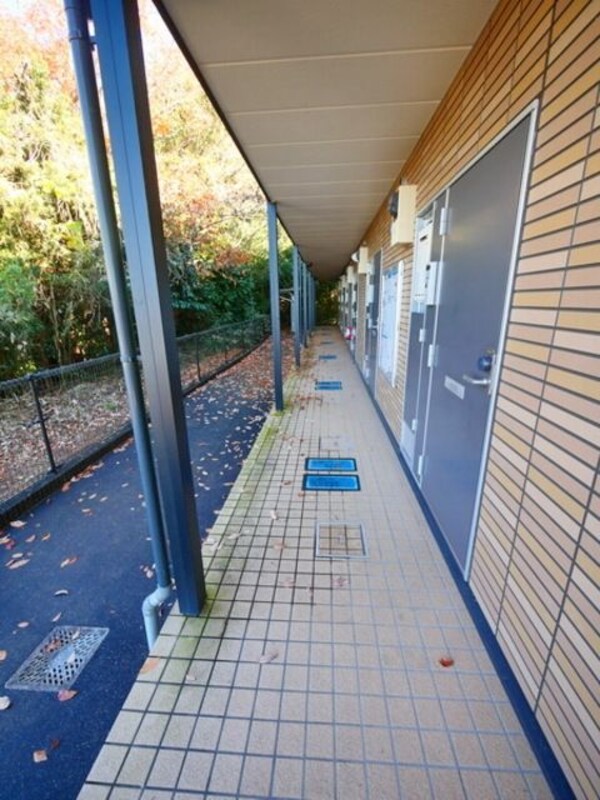 エントランス(★タウンハウジング稲田堤店までお問い合わせ下さいませ★)