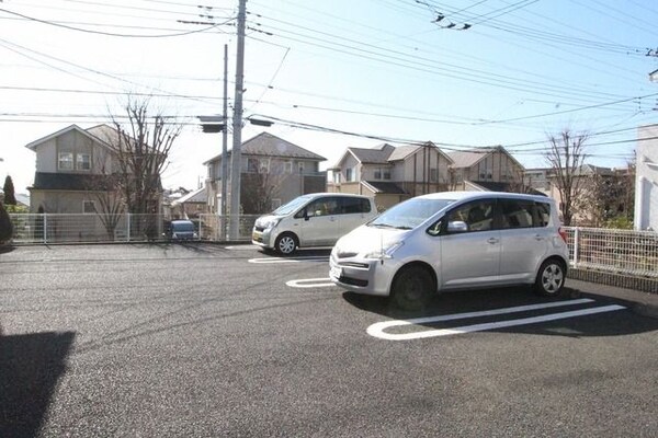 駐車場(★お部屋探しは、タウンハウジング多摩センター店へ★)