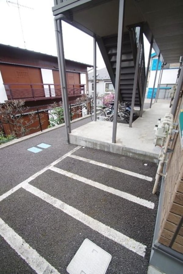 駐車場(★お部屋探しはタウンハウジング稲田堤店まで★)