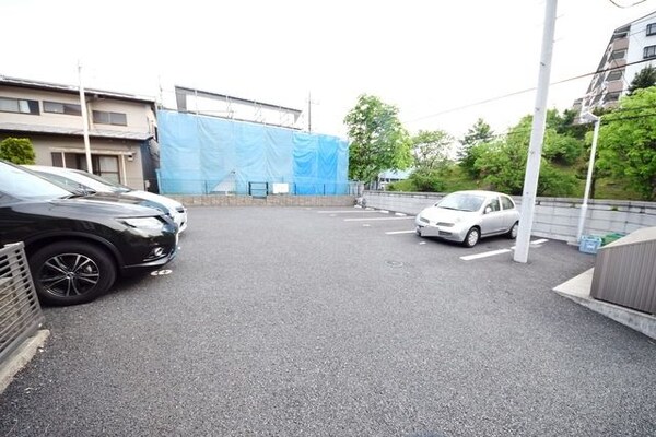 駐車場(★お部屋探しは、タウンハウジング多摩センター店へ★)
