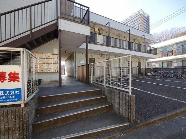 エントランス(★お部屋探しは、タウンハウジング多摩センター店へ★)