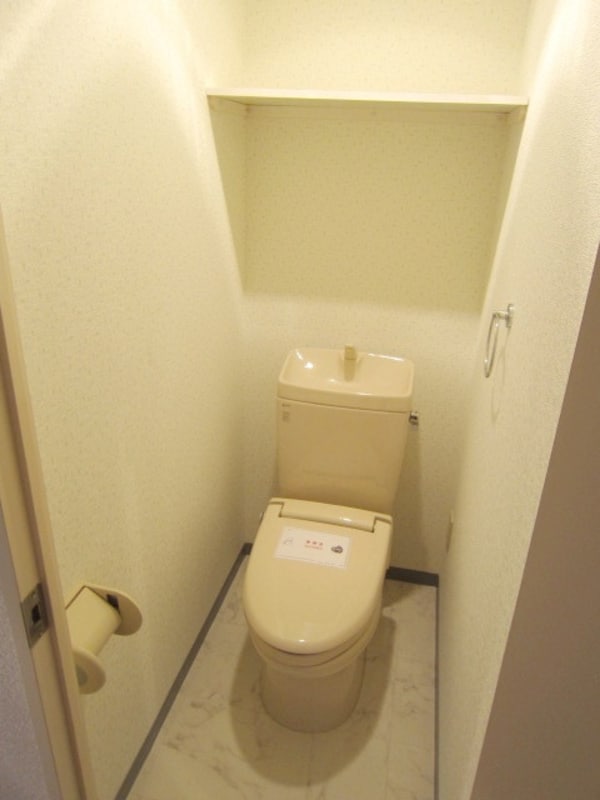 トイレ(別部屋参考写真)