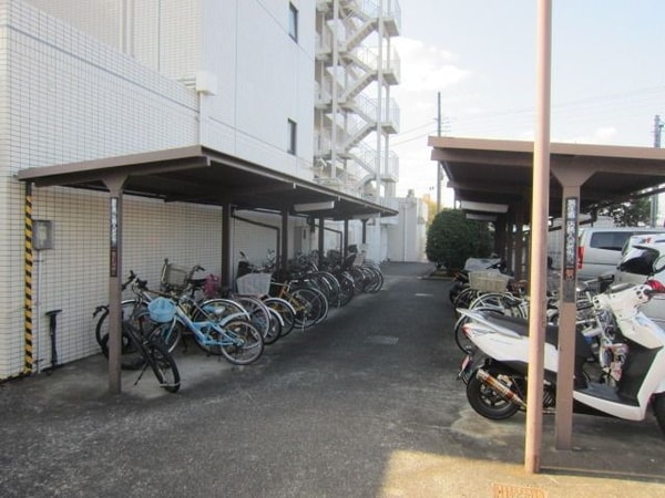 その他(★屋根付の駐輪場があります★)