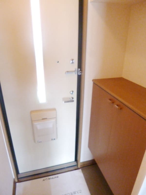 玄関(★お部屋探しは株式会社タウンハウジング東京まで★)