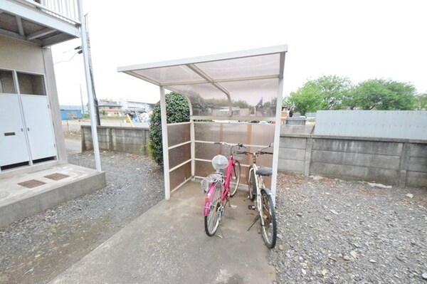 共有部分(屋根付き駐輪場あり♪)