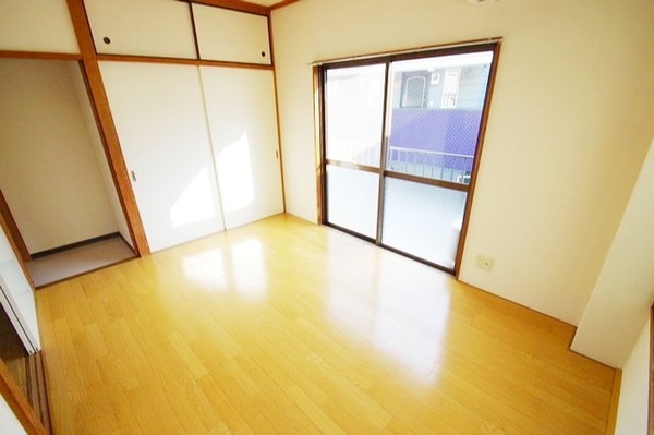 子供部屋(★日当たりの良い洋室★)