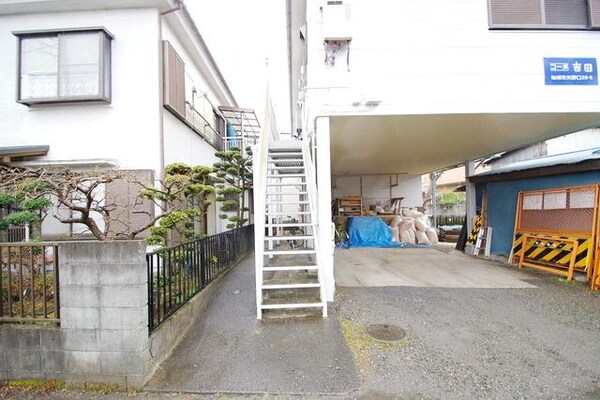 エントランス(★お部屋探しは、タウンハウジング多摩センター店へ★)