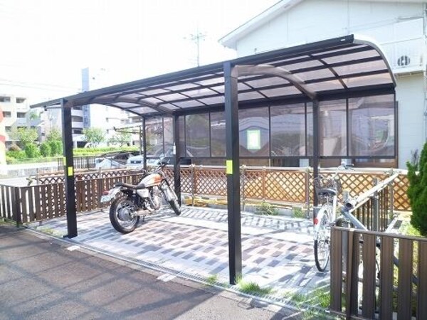 共有部分(★屋根付き駐輪場です。★)