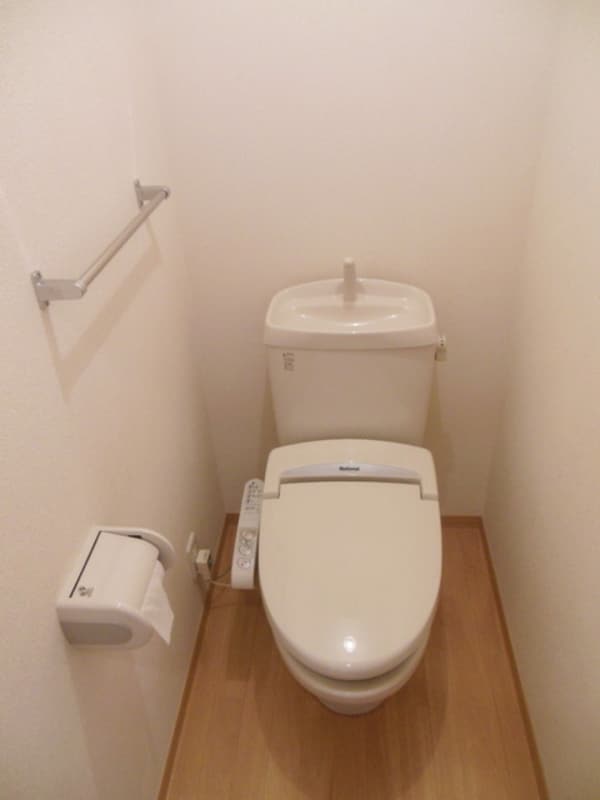 トイレ(★温水洗浄便座付トイレです★)