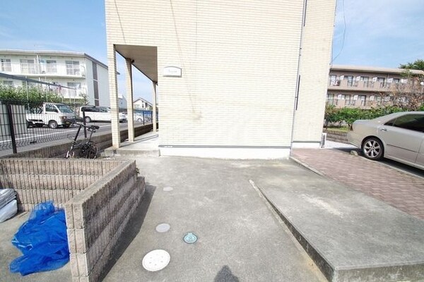 エントランス(★お部屋探しはタウンハウジング稲田堤店まで★)