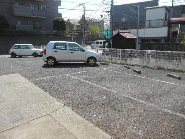 駐車場(★敷地内駐車場もありますよ★)